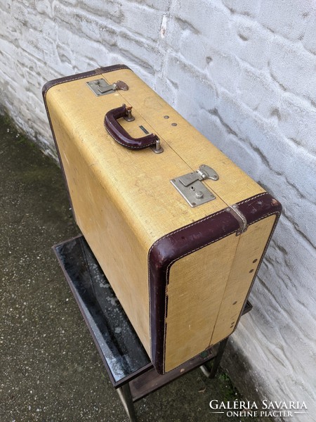 Vintage "Carson quality luggage" bőrönd