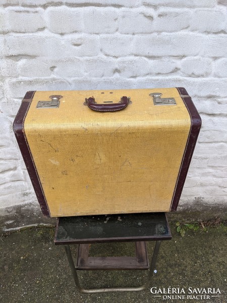 Vintage "Carson quality luggage" bőrönd