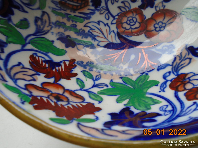 1850 Minton amherst hand-painted, gold-contoured imari Japanese patterned base bowl