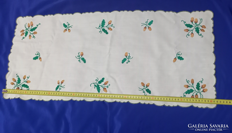 Acorn patterned embroidered tablecloth