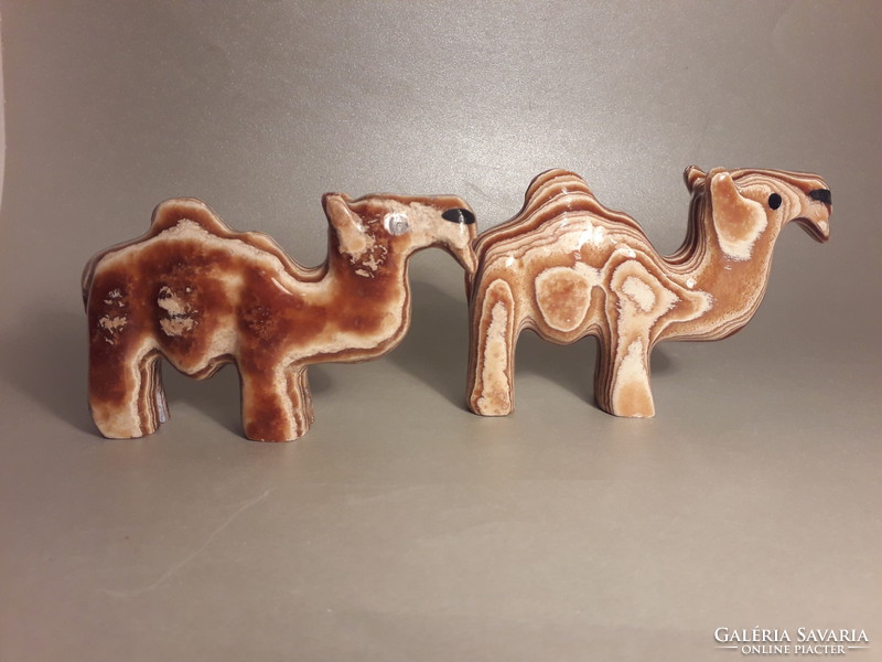 Onyx mineral stone camel dromedary, two pieces are now available for the price of one piece