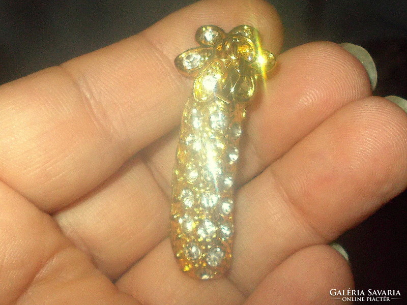 Gold-lined crystal pea pods with gold-filled pendants- hidden in pearl grains