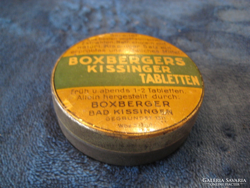 Antik fémlemez  doboz  6,2 x 2,2 cm  , Boxberges  Kissinger   Tabletten    felirattal