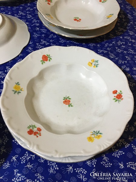 Zsolnay plates (14 pieces in one)