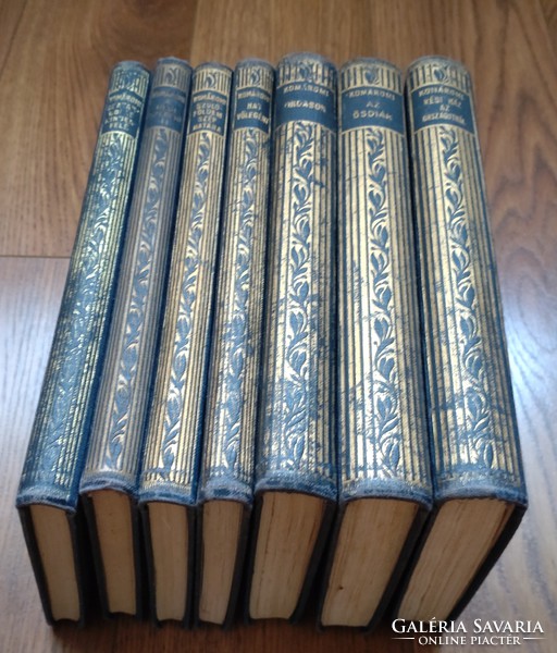 Komáromi János munkái 7 kötetben, dombornyomott vászon kötésben