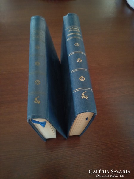 Móricz Zsigmond  2 kötet, dombornyomott vászon kötésben