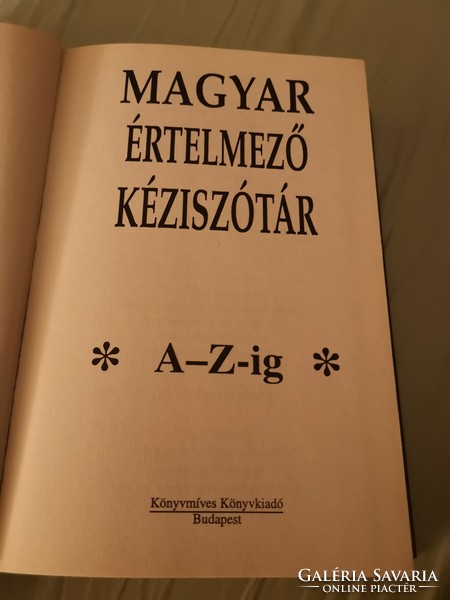 Magyar értelmező kéziszótár A-Z-ig