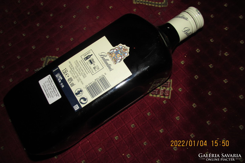 Whiskys díszüveg 1,5 literes