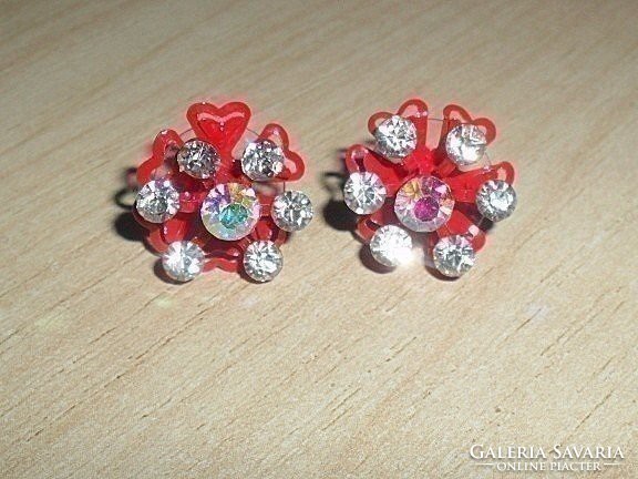 Craft vintage earrings with red roses