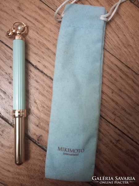 Beautiful mikimoto lipstick brush