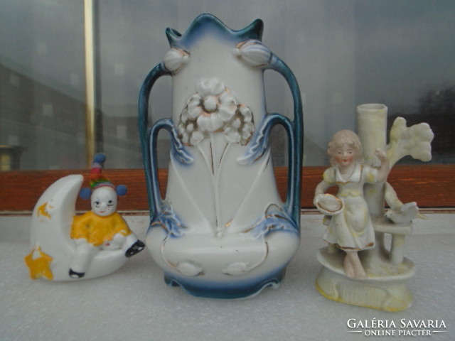 3 beautiful porcelain middle venetian vases in Vienna + a smaller vase with a figurine and a day bohoc