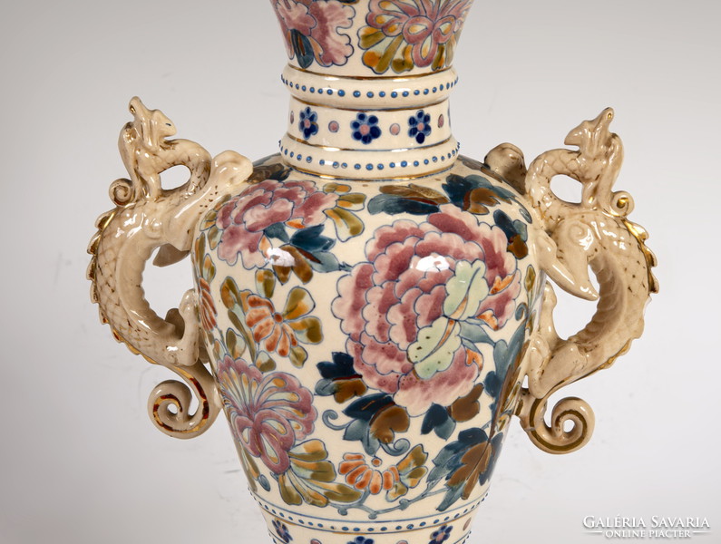 Fischer ignác - a vase with plastic dragons at his ears