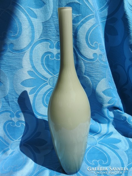 Huge double-walled glassware milk glass vase