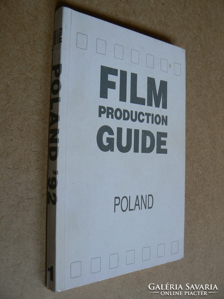 FILM PRODUCTION GUIDE (ANGOL NYELVŰ LENGYEL FILMKALAUZ) 1992, KÖNYV JÓ ÁLLAPOTBAN