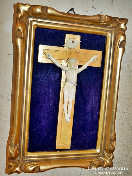 61. Antique bone of Jesus Christ (8.5 Cm), corpus, crucifix, cross, 21 cm wooden frame!