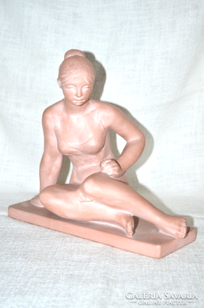 Jelzett, képcsarnokos terrakotta szobor   ( DBZ 0032 )