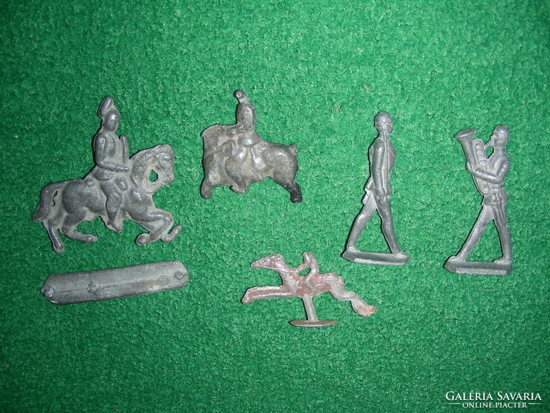 Antique lead figures