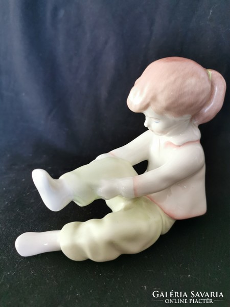 Aquincum kislány porcelán