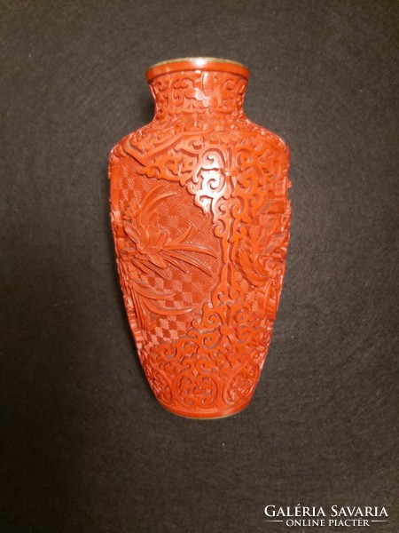Chinese cinnabar engraved lacquer vase