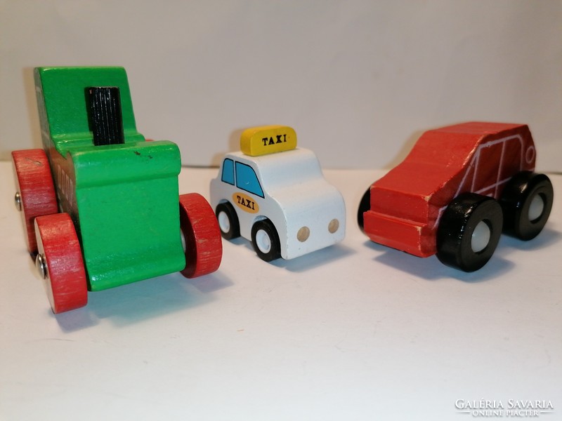 3 wooden vehicles, toy cars (716)