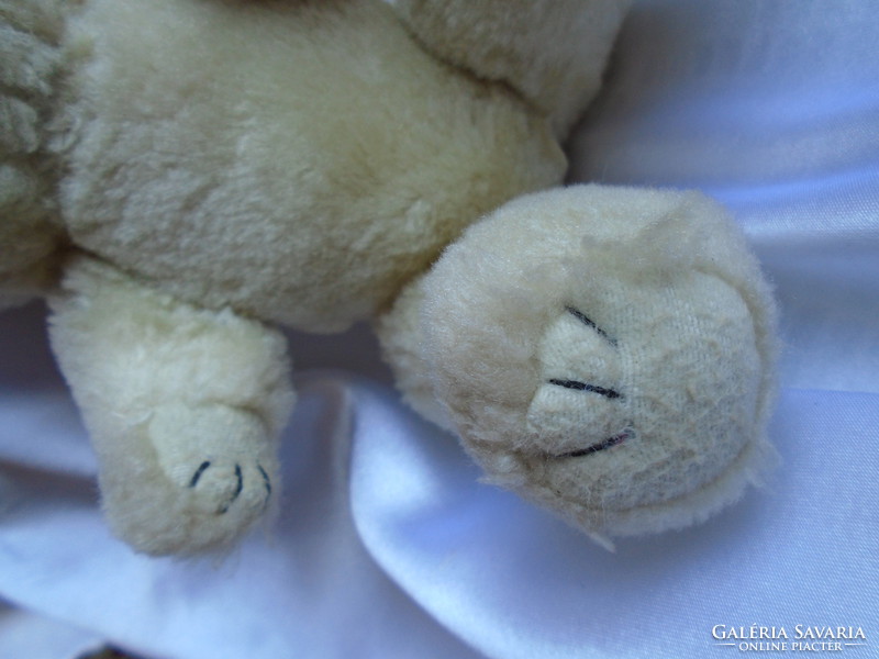 Old teddy bear 21 cm.