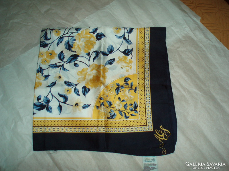 Vintage atelier real silk scarf