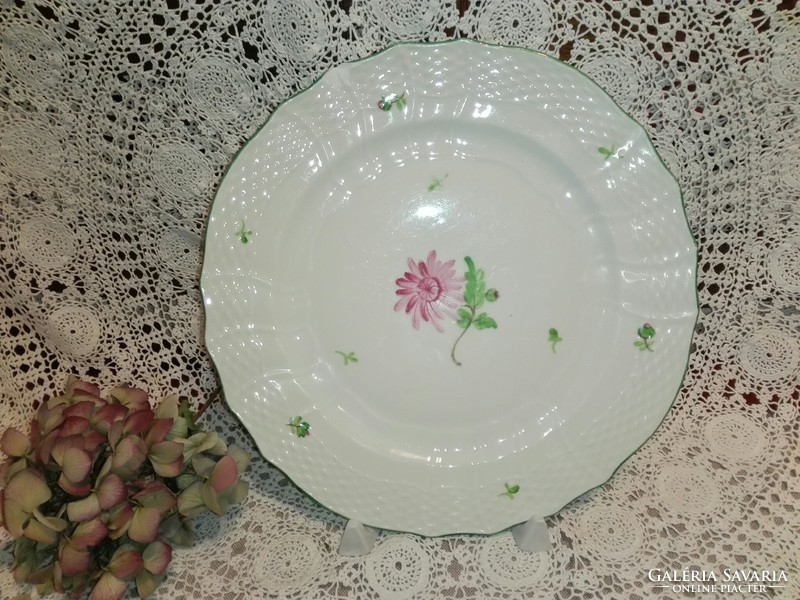 Herend porcelain large flat plate ....., Asters tertia