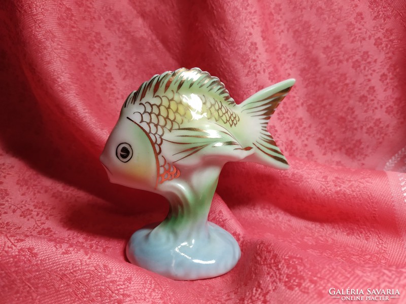 Raven house porcelain fish, nipple