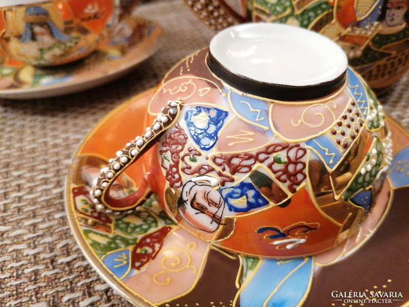 Collectors! Handmade and painted dragon embossed, rich gilded Japanese eggshell set