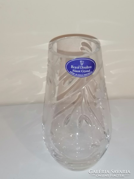 Royal dulton crystal vase