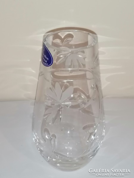 Royal dulton crystal vase