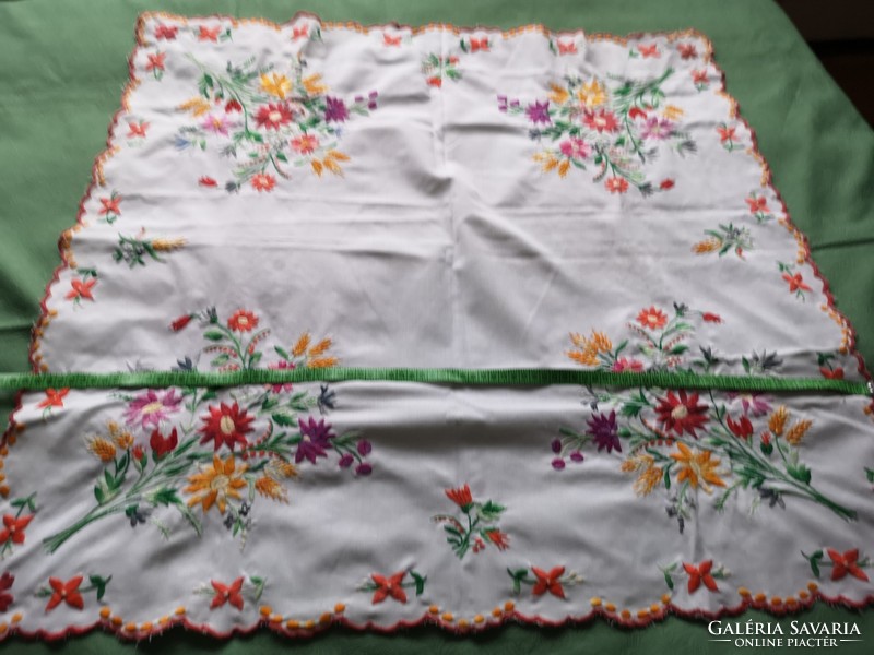 Tablecloth, embroidered