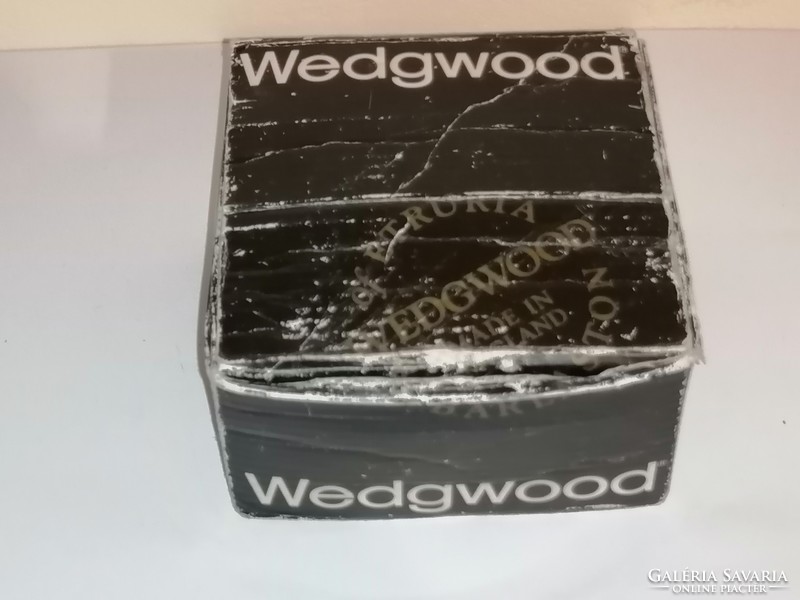 Wedgwood porcelán ékszertartó doboz, eredeti certifikációval