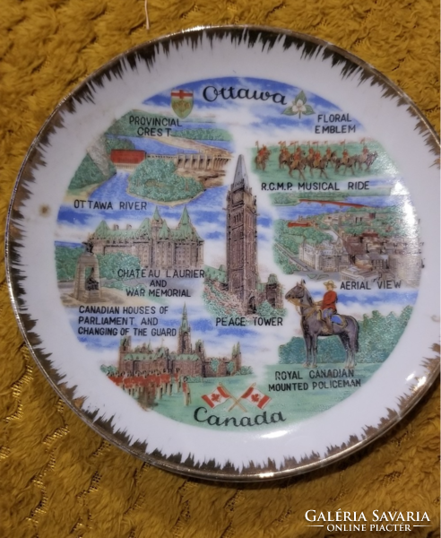 Canadian decorative plate