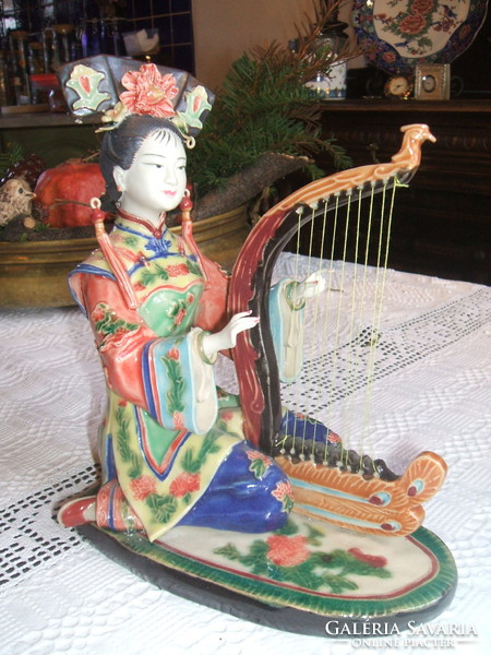 Chinese woman with harp ..- Simply beautiful