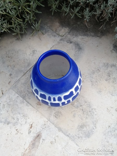Kék fehér színű kerek kerámia váza 12x13 cm csurgatott, folyatott mázas