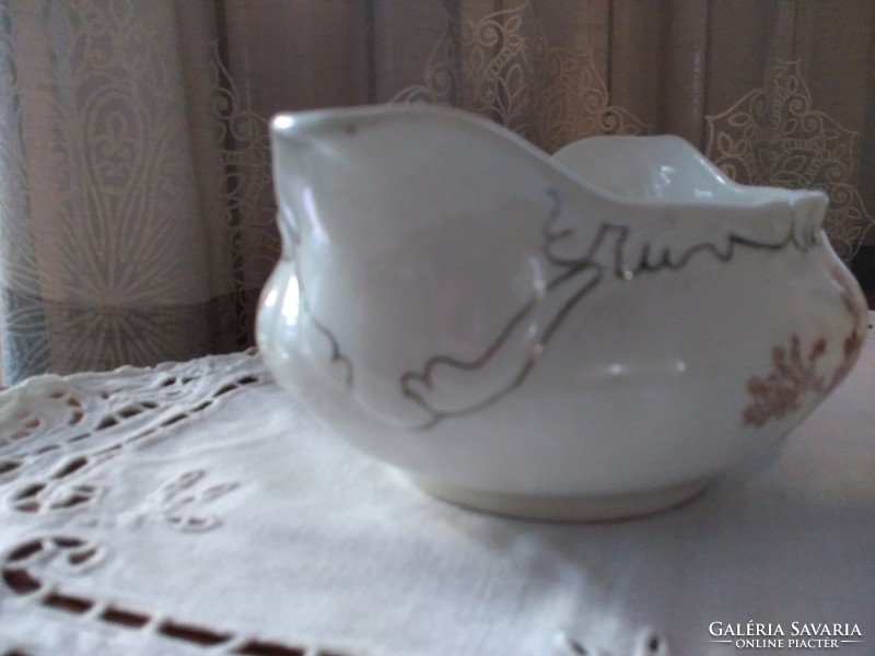 Zsolnay feathered sauce bowl, offering