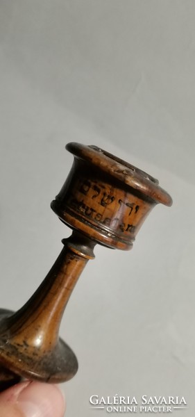 Antik Bezalel judaika gyertyatartó oliva fából