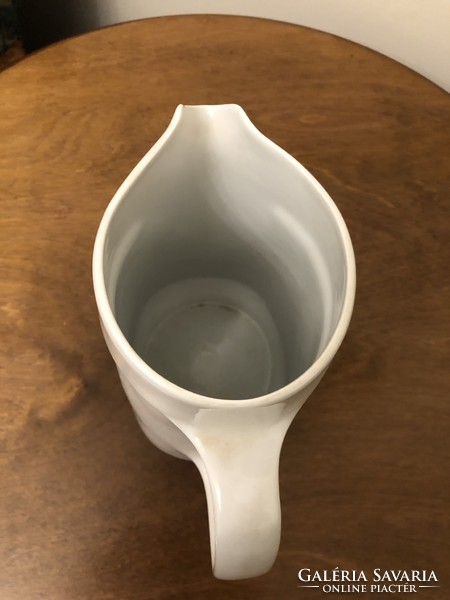 Lowland porcelain jug, spout 18.5 cm