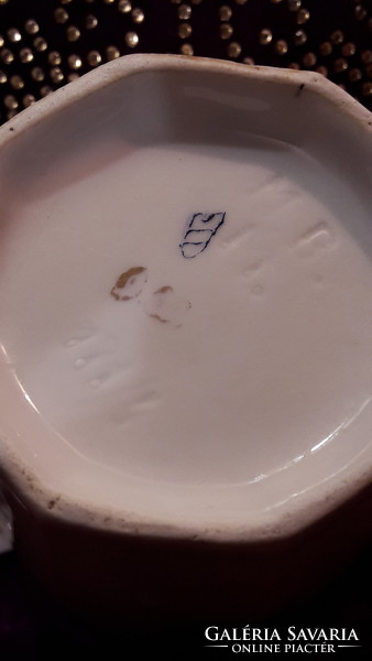 Curiosity: antique altwien porcelain jug (l2070)