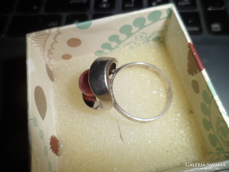 Silver ring / rhodonite