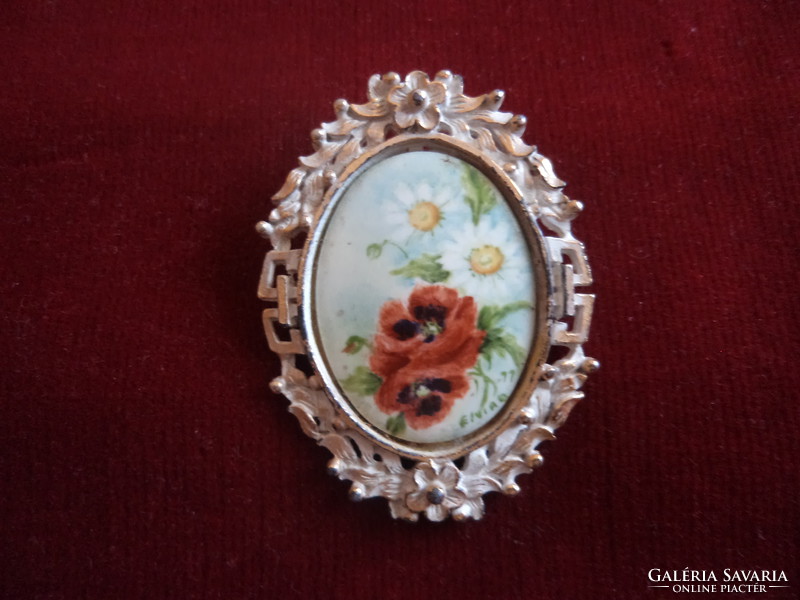 Hand painted cameo brooch in one