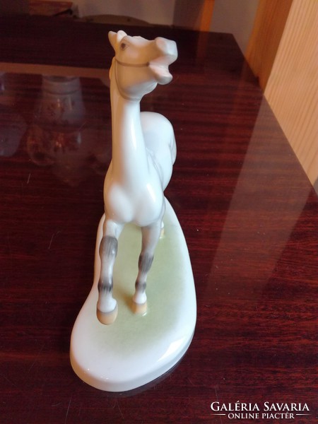 Herendi színes porcelán ló, paripa figura