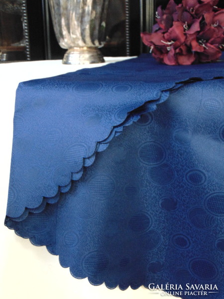 Elegant dark blue silk tablecloth 155 x 300 cm oval