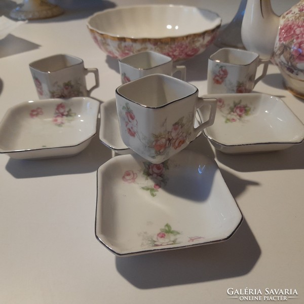 Small rosy mocha cups