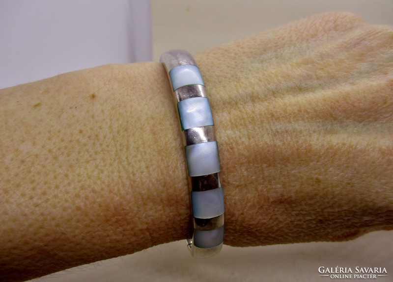Beautiful art deco style pearl silver bracelet