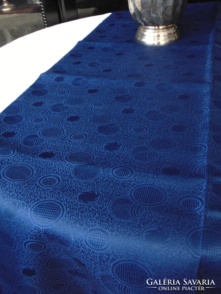 Elegant dark blue silk tablecloth 155 x 300 cm oval