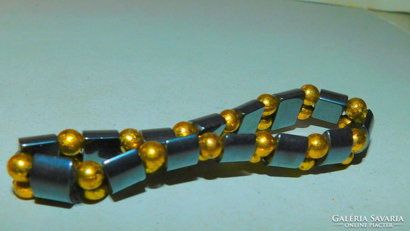 Hematite bloodstone - black and gold shiny mineral bracelet