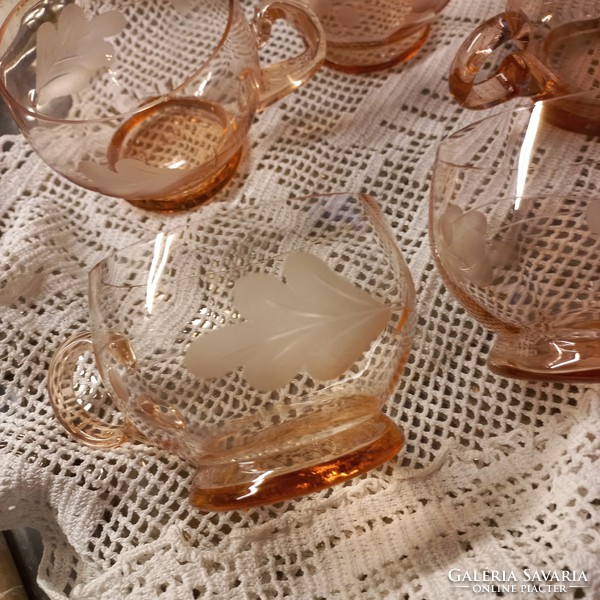 Pink glass cups with engraving