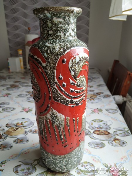 Retro crafts vase for sale!